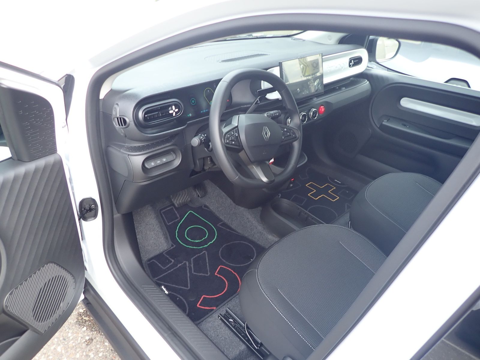 Fahrzeugabbildung Renault Twingo E-TECH elektr. Evolution 80hp Urban Range
