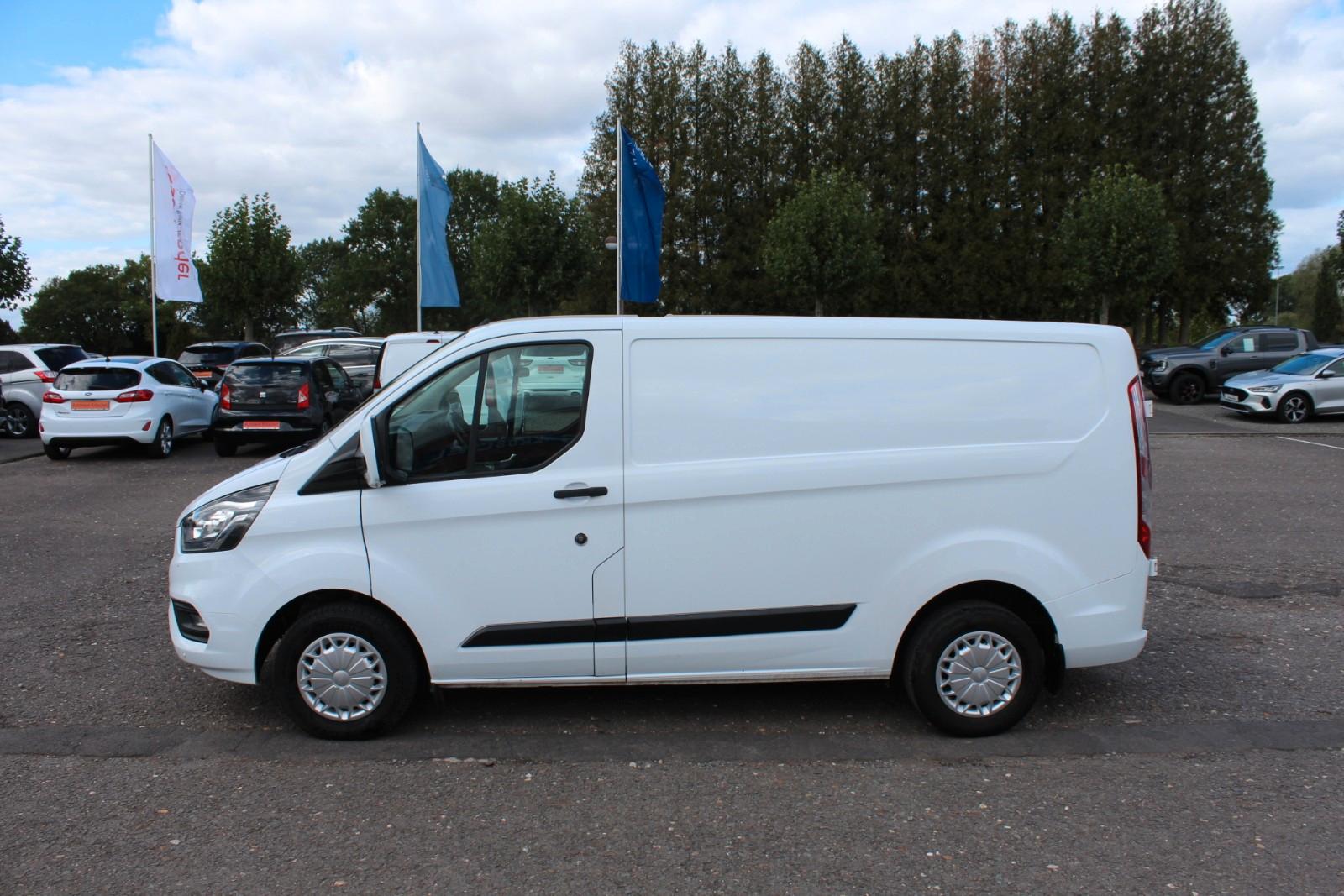 Ford Transit Custom 2.0l Ecobl. 300 L1 Trend+AHK