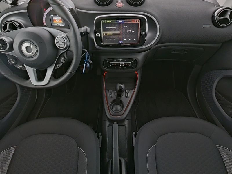 Fahrzeugabbildung Smart smart EQ fortwo Exclusive*Pano*LED*Kamera*22kW*