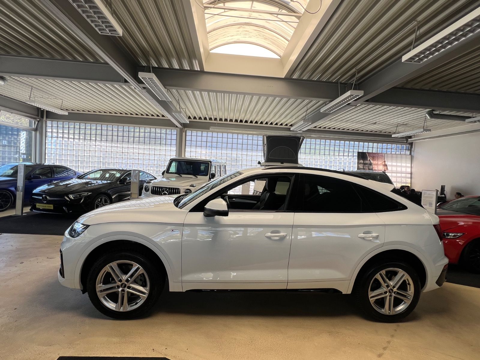 Fahrzeugabbildung Audi Q5 Sportback 40 TDI quattro S line *VIRTUAL*PANO