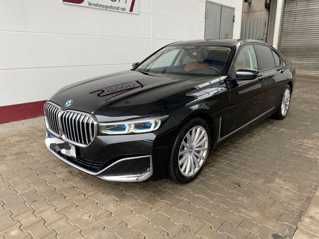 BMW 740dA xDrive  *LED*PANO*STHZ*Sitzklima*