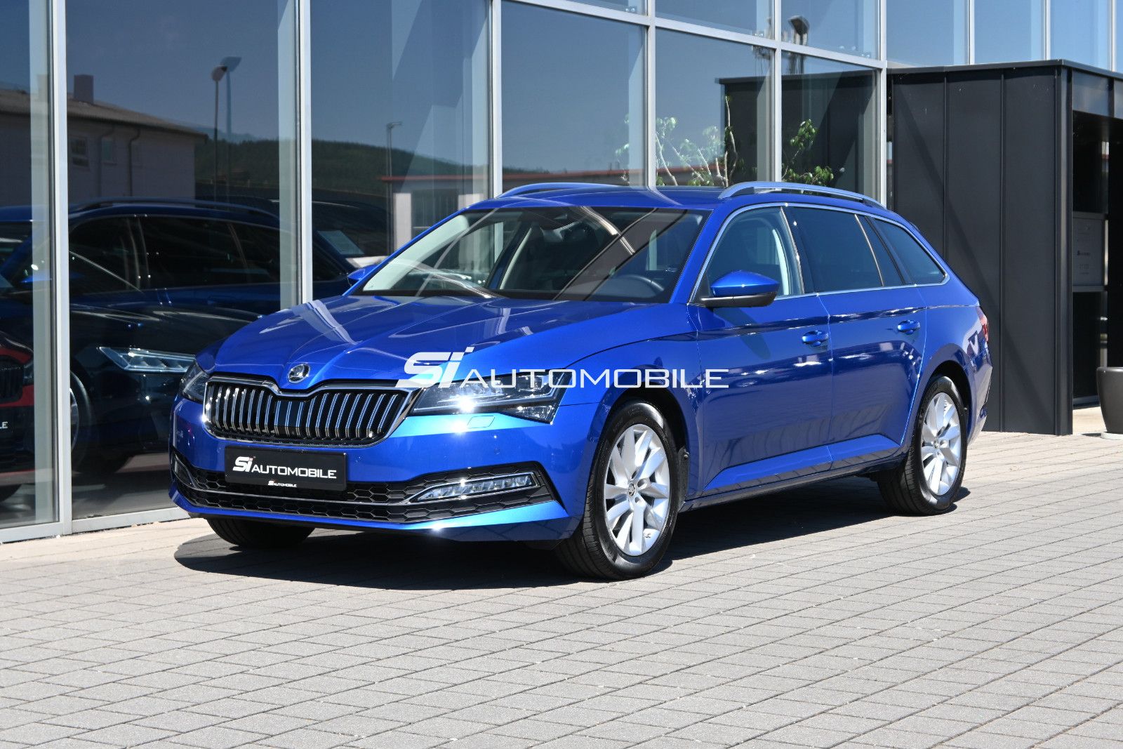 Fahrzeugabbildung SKODA Superb 1.5 TSI ACT DSG STYLE COMBI °ACC°AHK°