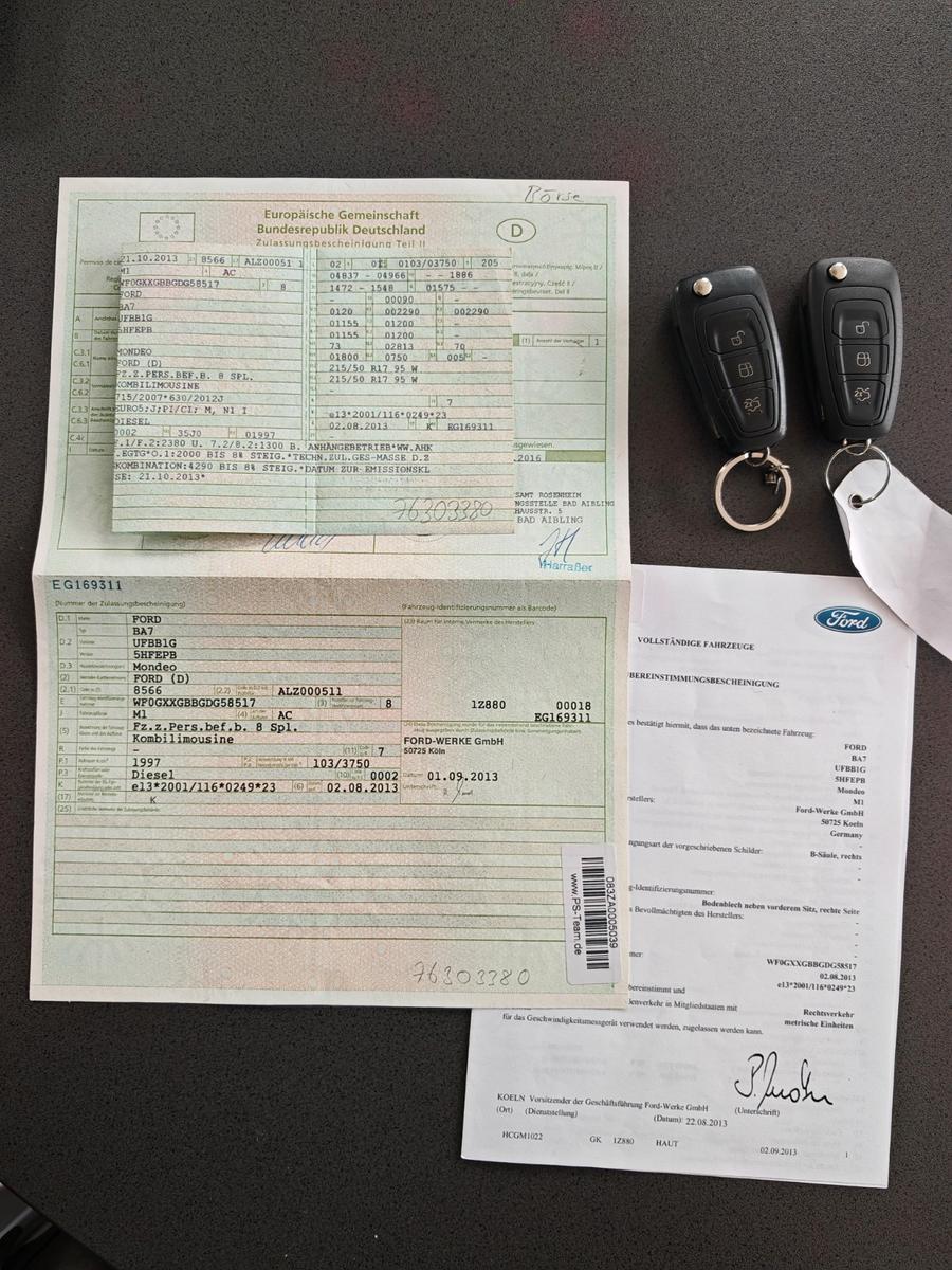 Ford Mondeo 2013 — photo 26
