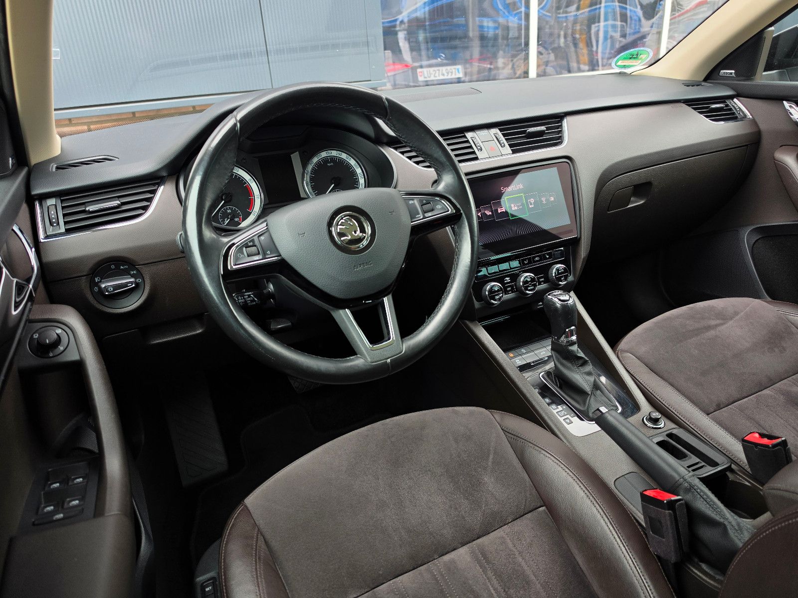 Skoda Octavia 2.0 L&K 4x4 TÜV Neu/Scheckh./LED/Pano. foto 19