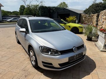 Volkswagen Golf - 6