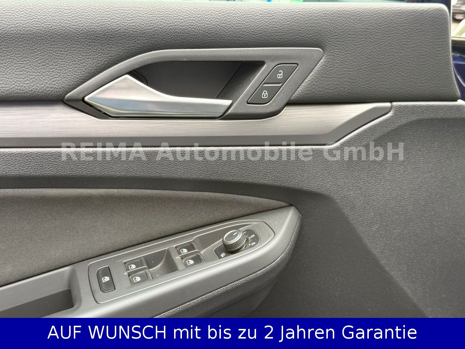 Fahrzeugabbildung Volkswagen Golf VIII Lim. Style eHybrid, ACC, LED, AHK