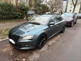 Skoda superb 2.0 TSI laurin&klement - Skoda Superb: Laurin Klement