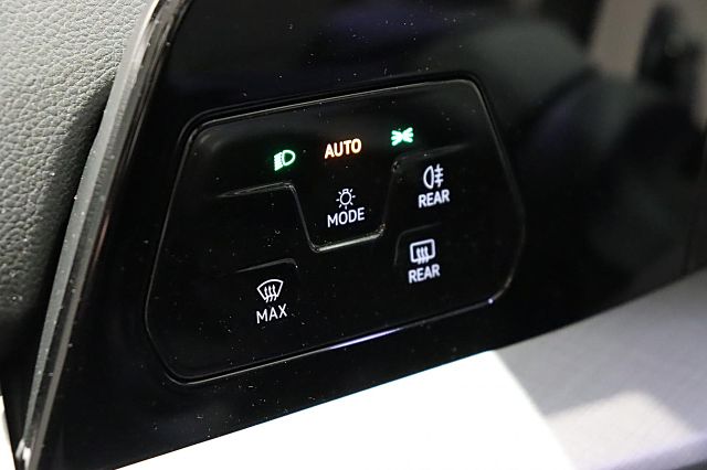 Golf Life 1.5 TSI Standheizung Winterr.ACC LED K