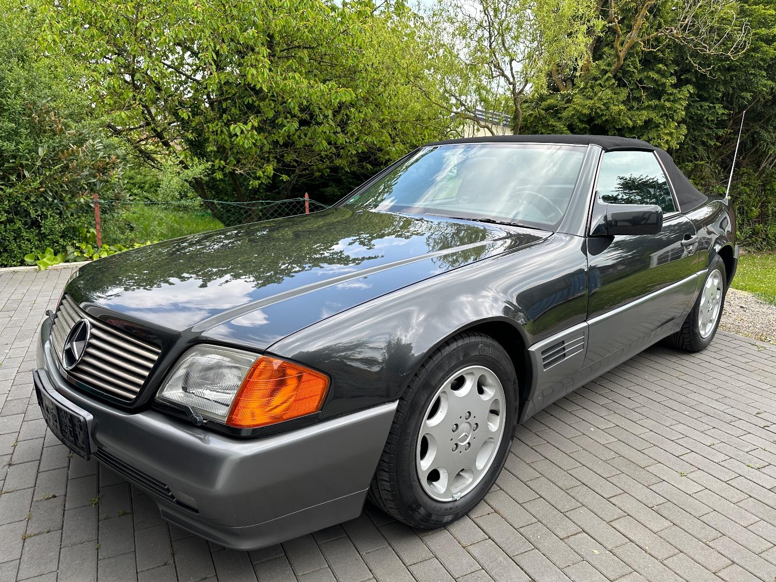 Mercedes-Benz SL300 neues Verdeck H-Zulassung Notsitze