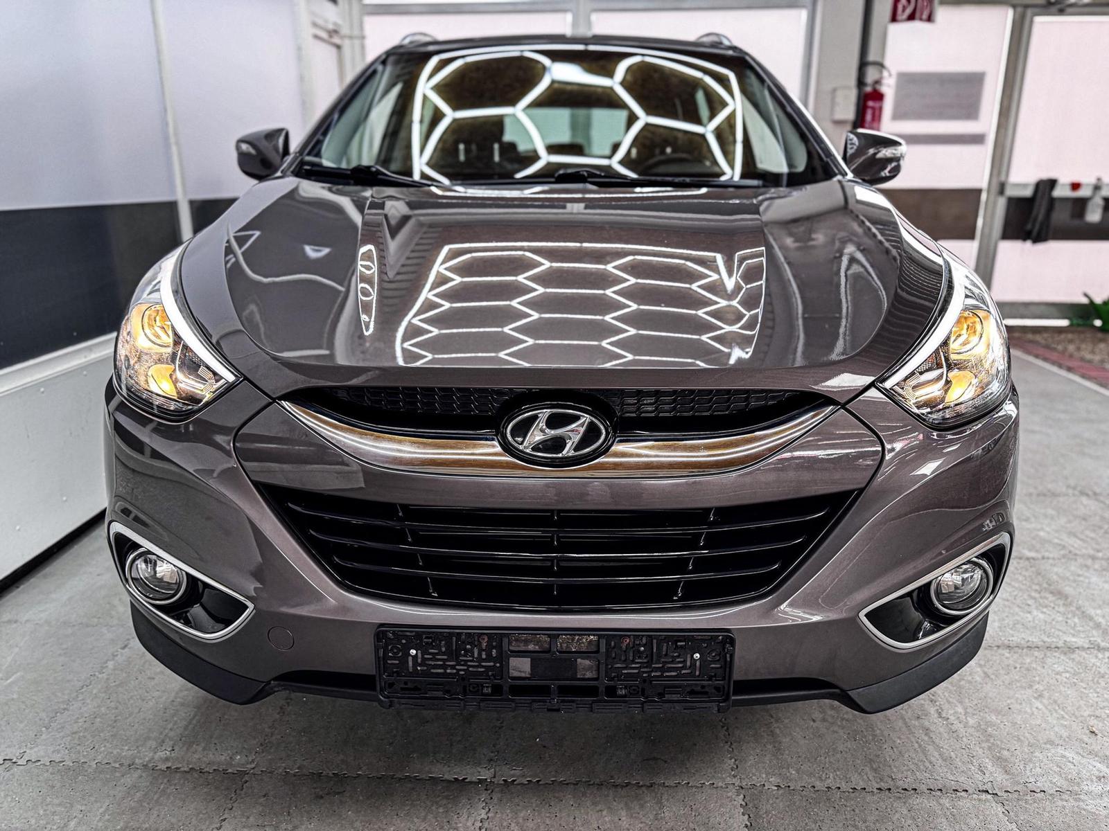 Hyundai ix35 TREND AUT AHK NAVI SHZ KLIMAAUTOMATIK TE...