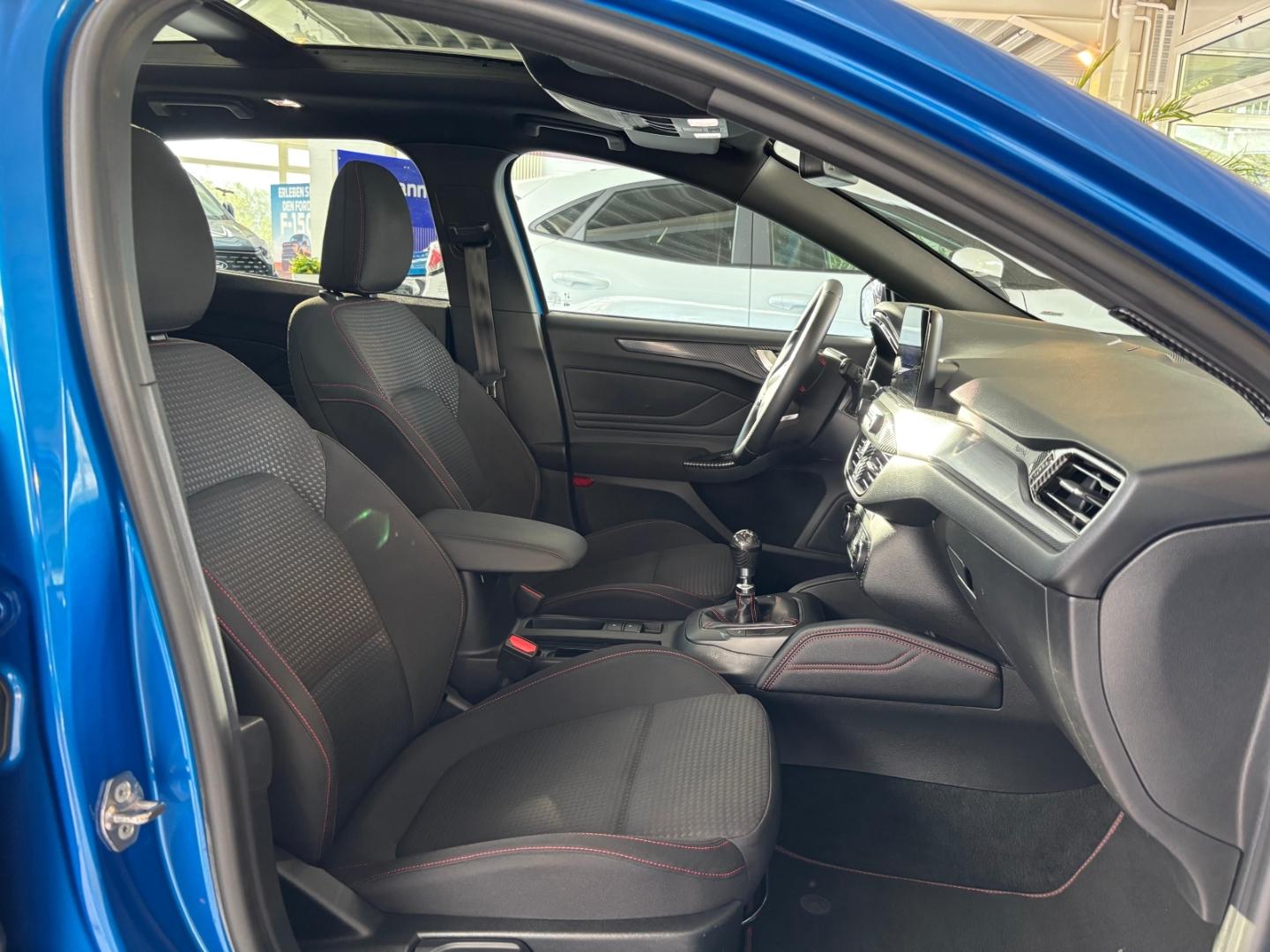 Ford Focus ST-Line+AHK+PanoDach+DAB+B&O+NAV+RFK+LMF+, миниатюра 30