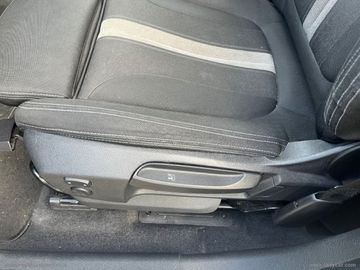 BMW 218 Active Tourer - 10