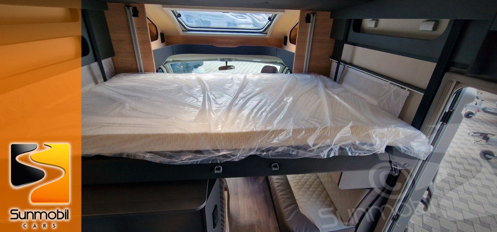 Fahrzeugabbildung Knaus Live Wave 650 MF Platinum Selection 180 PS Auto
