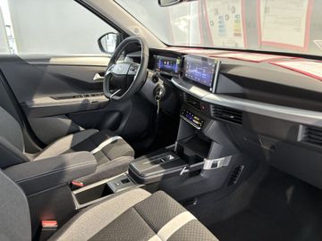 Fotografie des Opel Frontera 1.2 DI Hybrid 48V eDCT GS Tech Paket