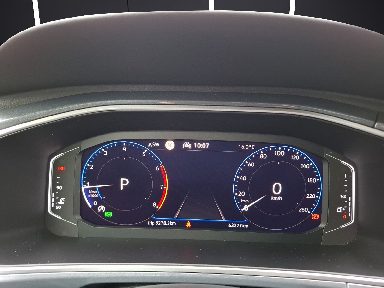 Fahrzeugabbildung Volkswagen T-Roc TSI Style DSG LED Navi AID ACC RFK SH