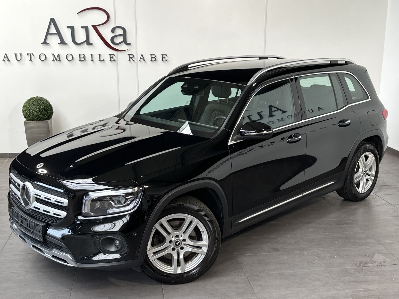 Fahrzeugabbildung Mercedes-Benz GLB 220d Progressive NAV+LED+AHK+DISTRONIC+KAM