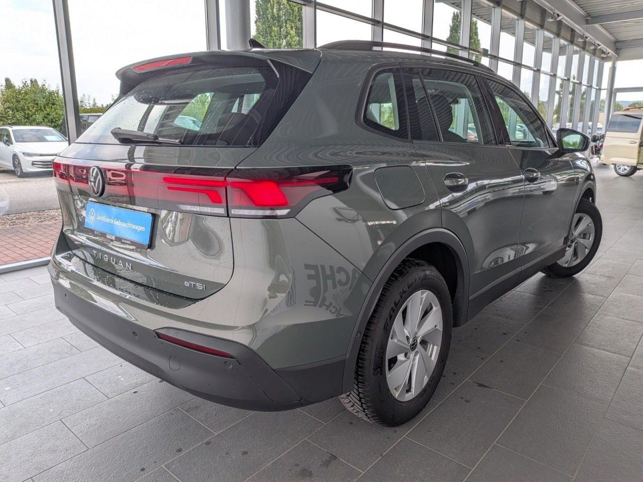 Volkswagen Tiguan 1.5 eTSI DSG AHK PDC NAVI Klima Navi foto 4