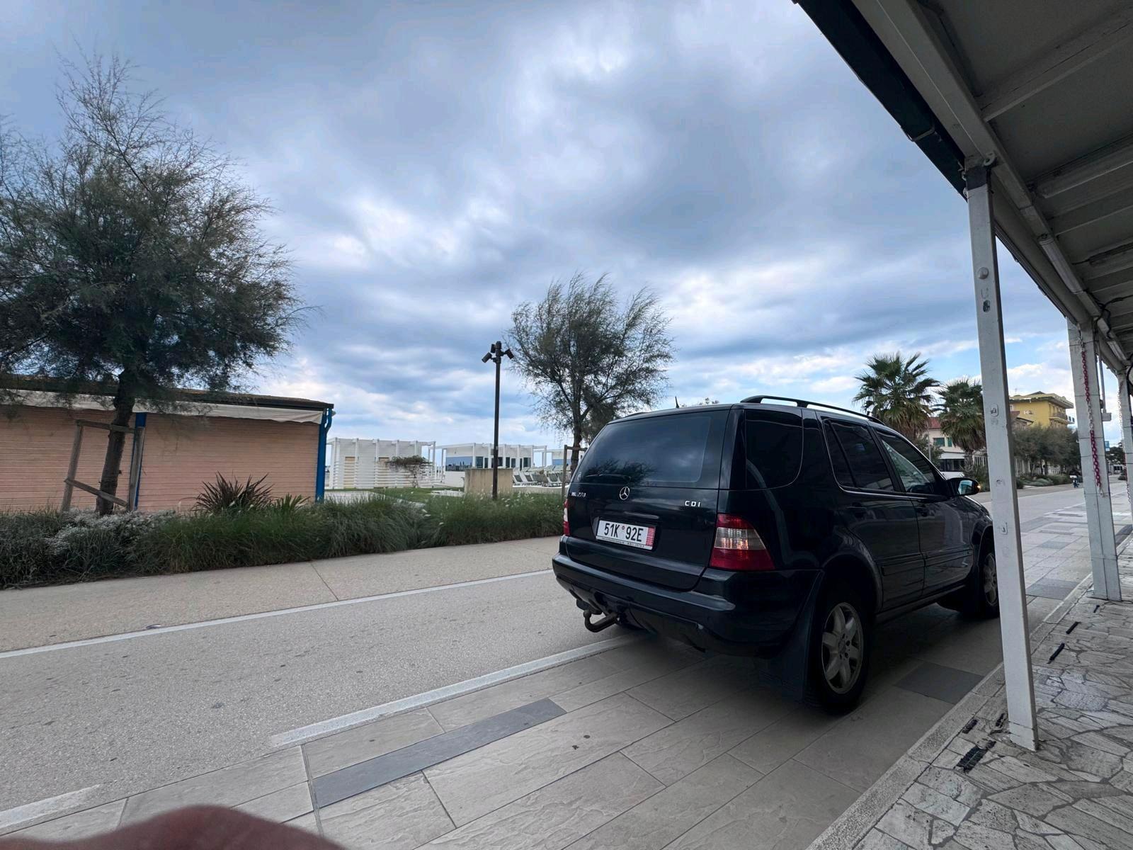 Mercedes-Benz ML270 2004 — engine 170 HP (125kW)