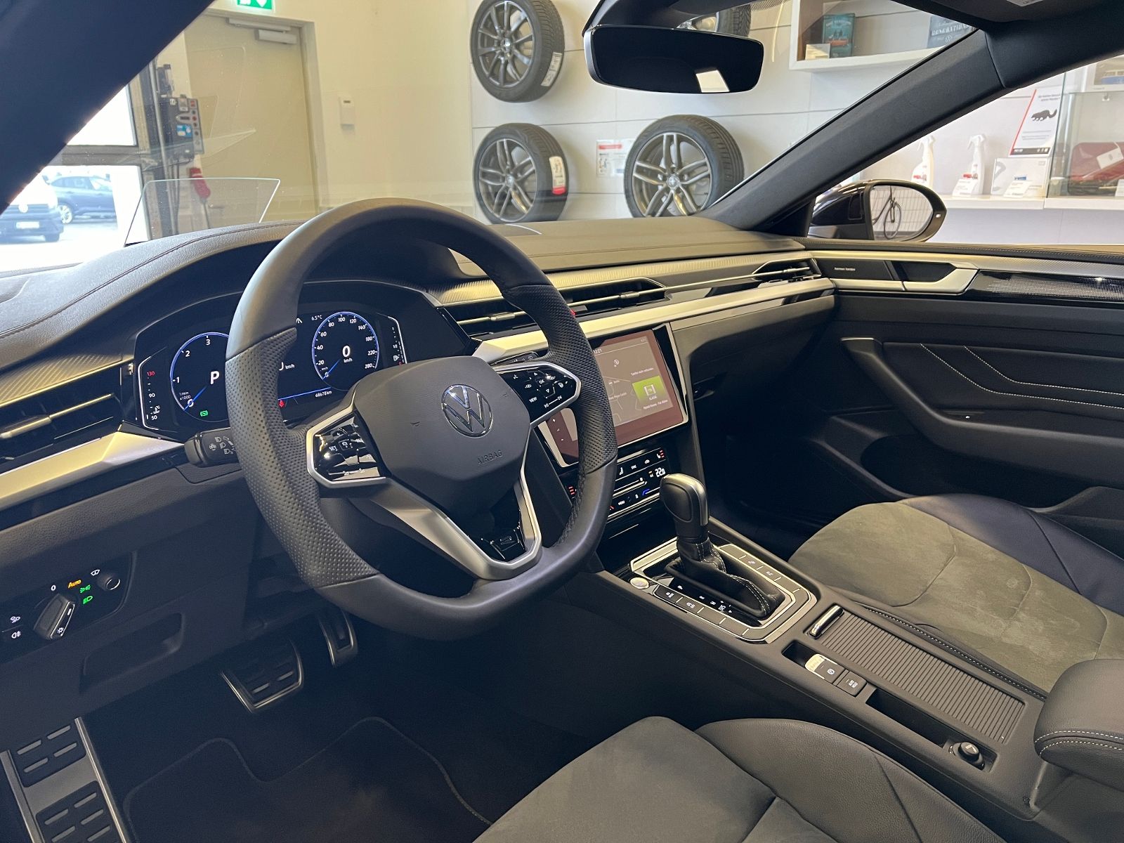 Fahrzeugabbildung Volkswagen Arteon Shooting Brake R-Line 2.0 TDI DSG 4Motion