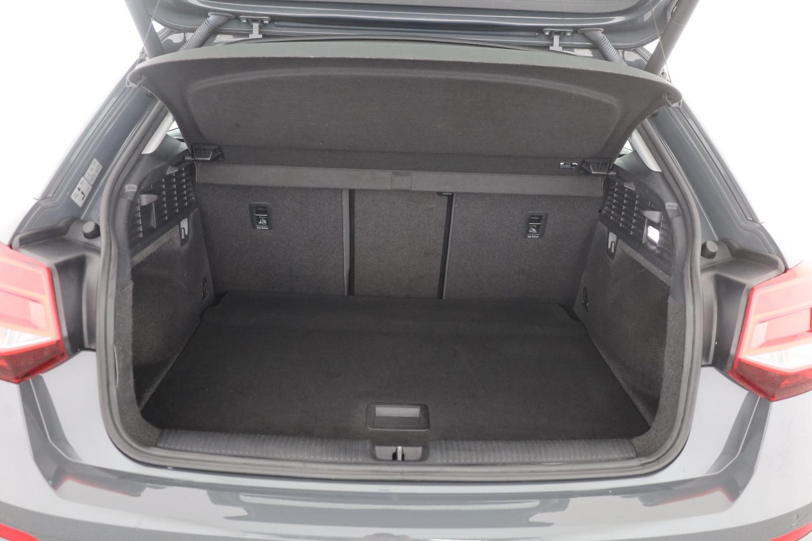 Audi Q2 30 TFSI Sport Navi Sitzheizung AHK