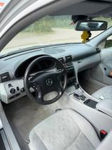 Mercedes-Benz Mercedes w203 2.0 m111 * Viel neu teile* - Mercedes-Benz: Limousine, W111