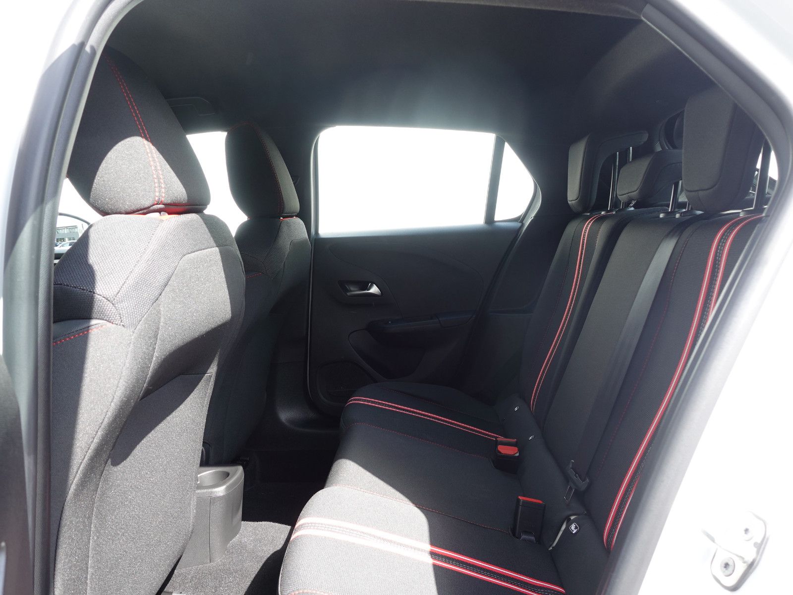Fahrzeugabbildung Opel Corsa GS 1.2T AUTOMATIK,Kamera,Sitzhzg,Allwetter