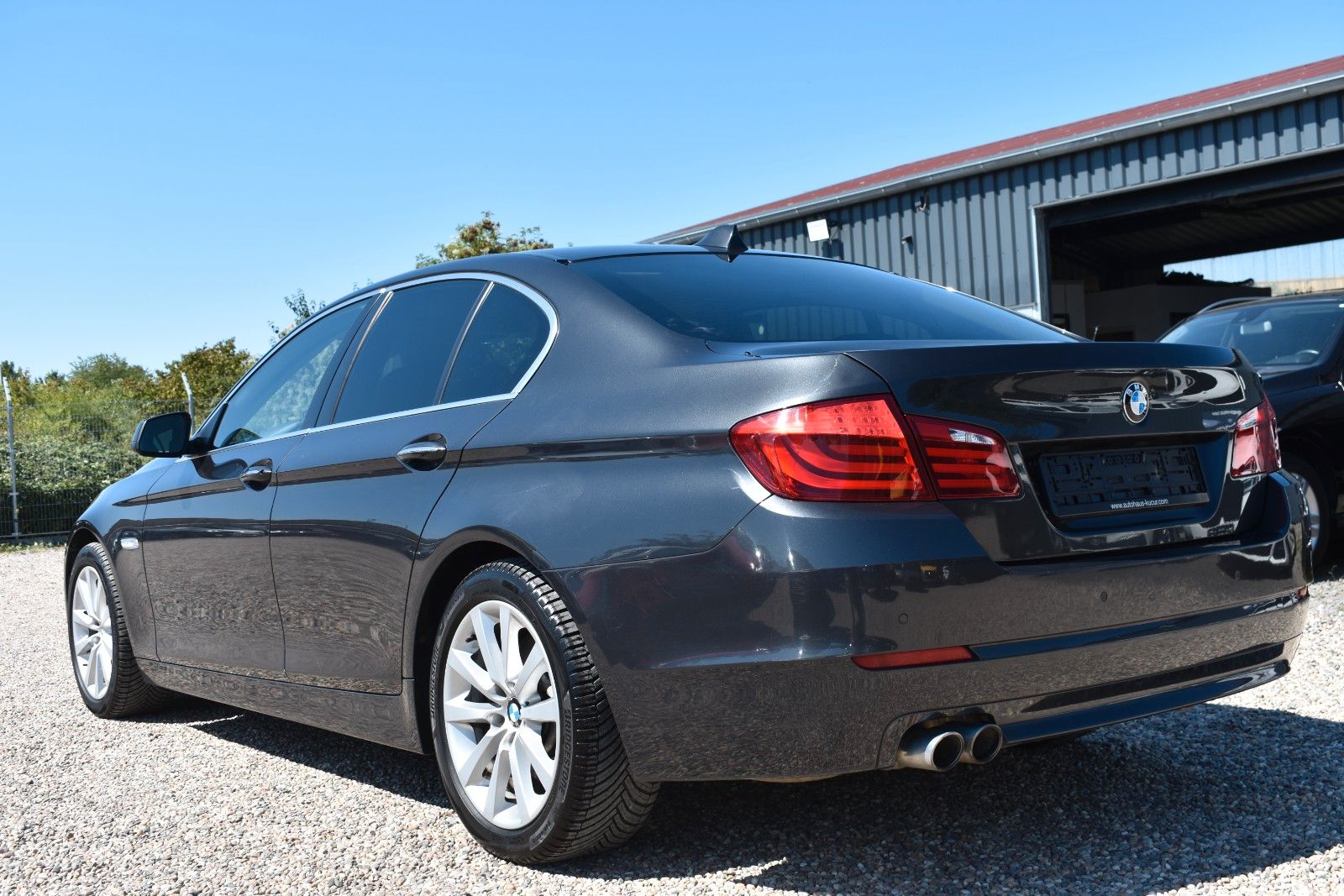 Fahrzeugabbildung BMW 530d Limousine xDrive AHK/Memory/ACC/SLI/Leder