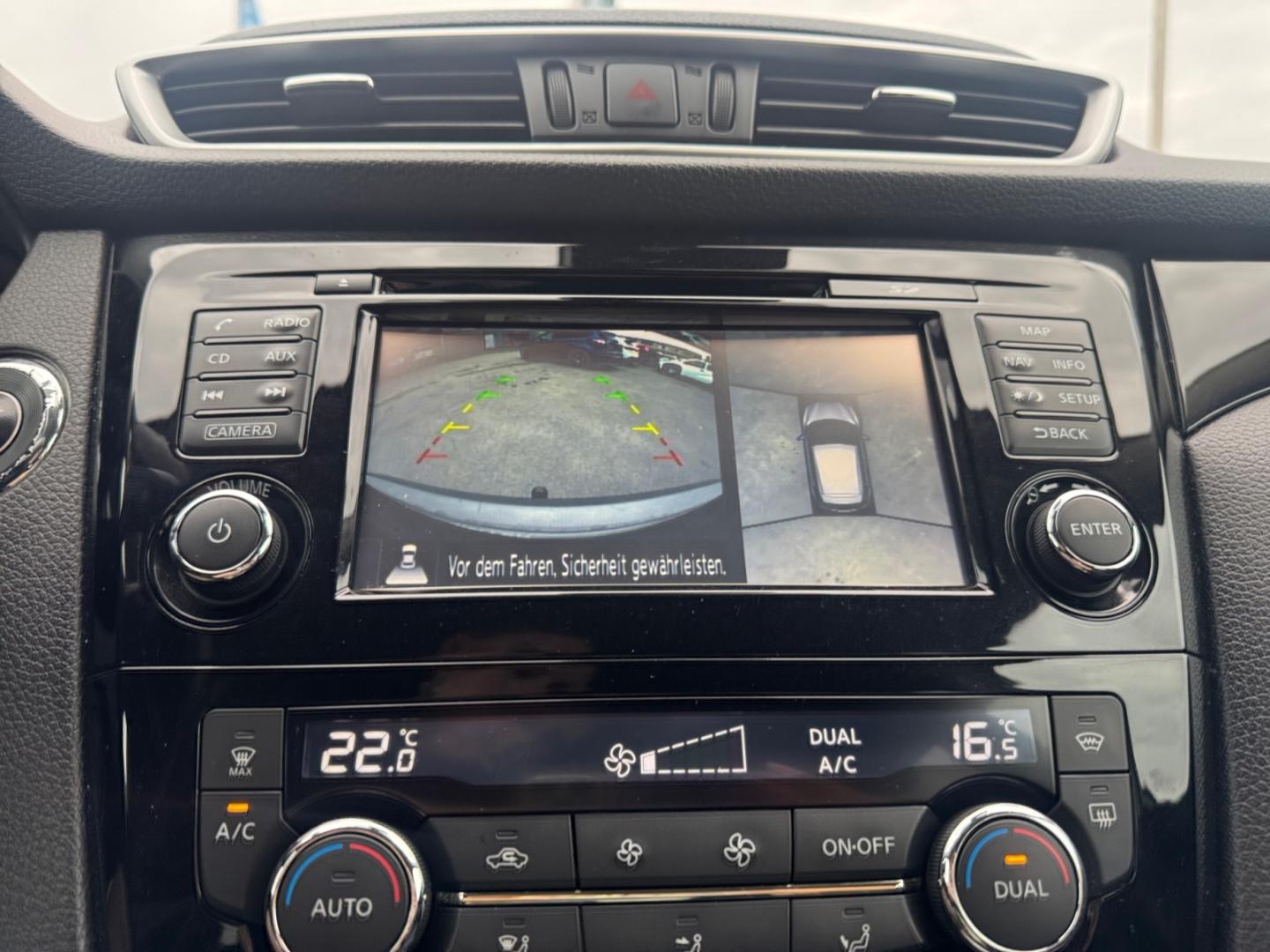 Nissan Qashqai N-Connecta 1.2 DIG-T *PANO*KAMERA*AHK*US