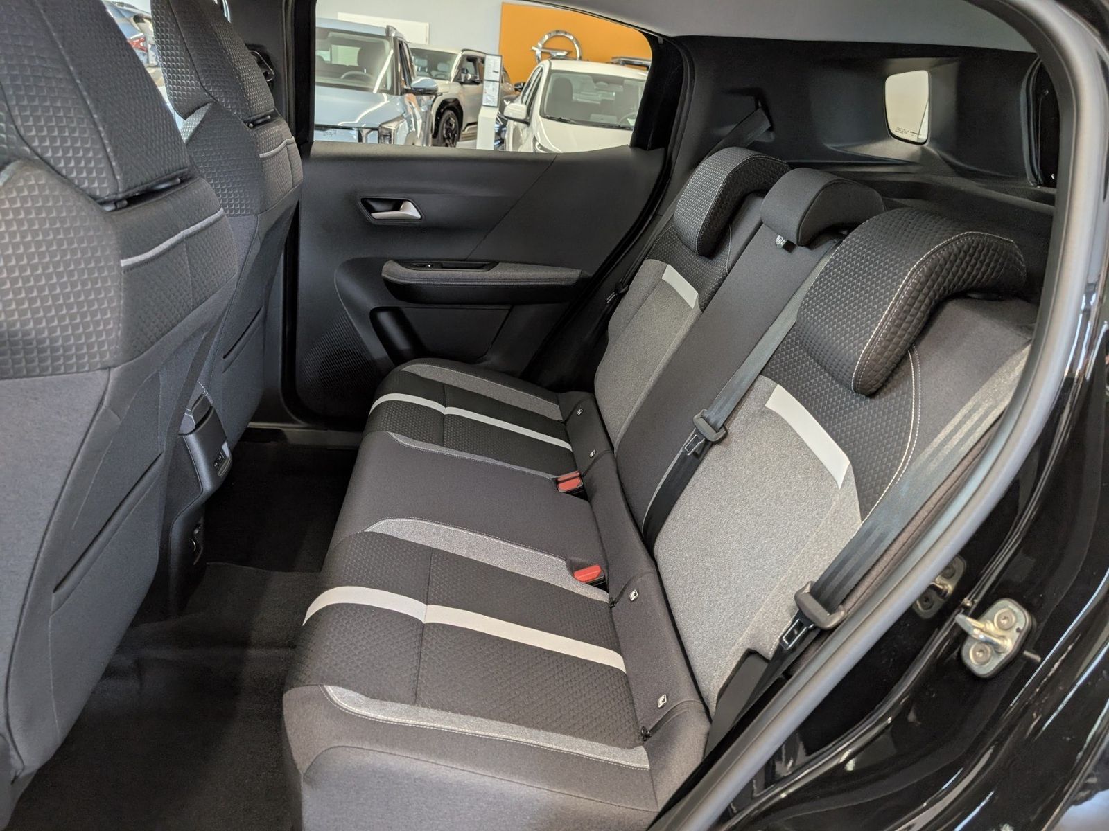 OPEL Frontera 1.2 GS Hybrid eDCT Kamera Navi – Bild 9