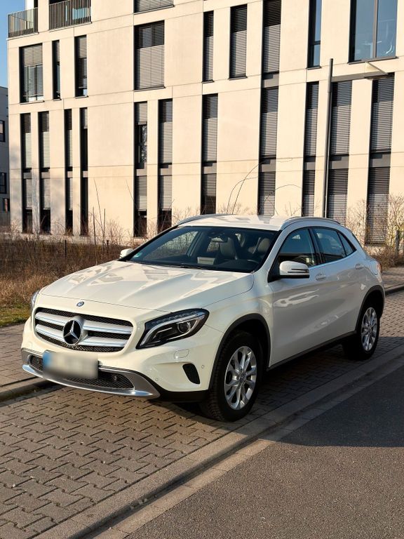 Image of Mercedes-Benz GLA 180