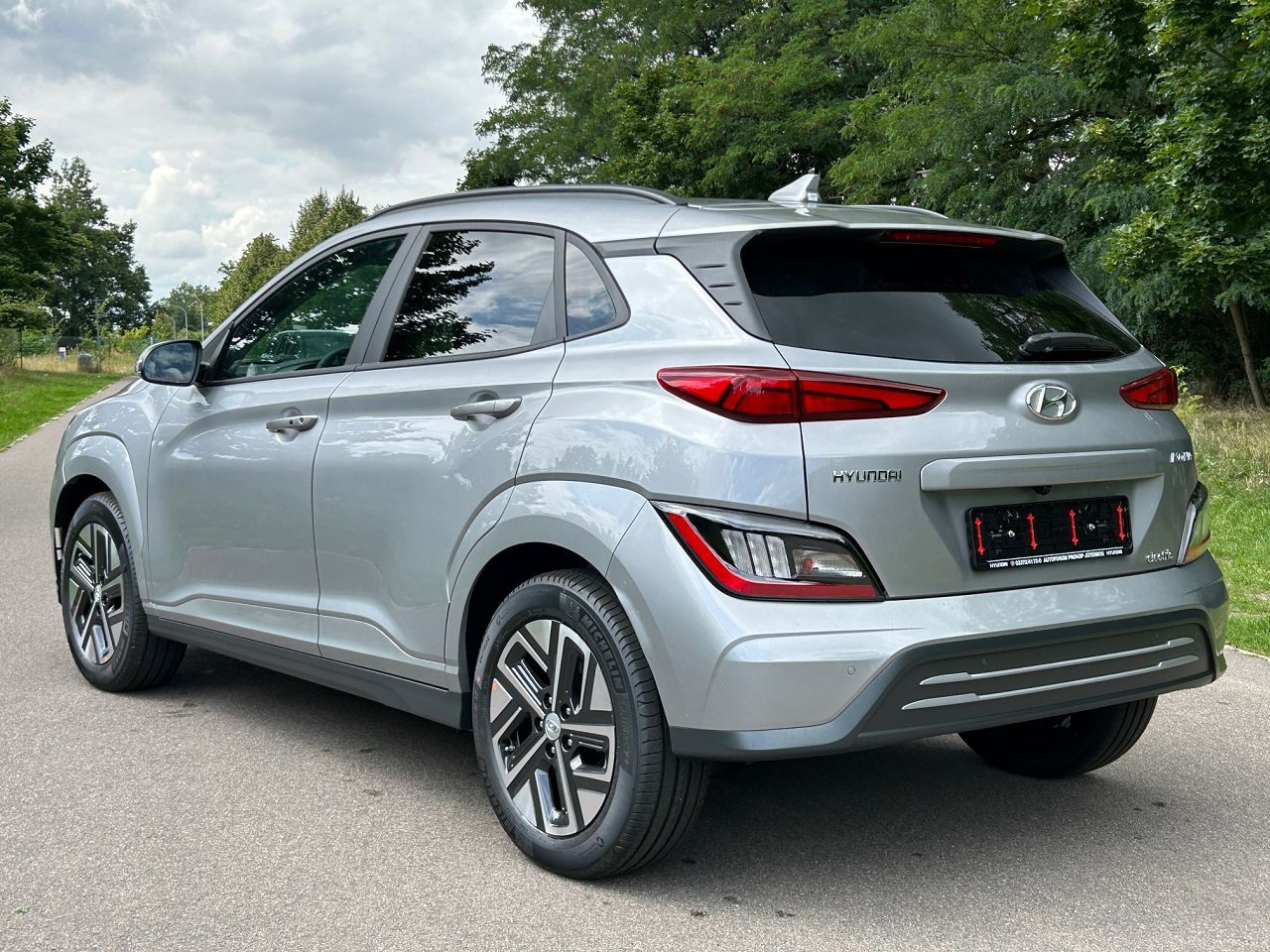Fahrzeugabbildung Hyundai Kona EV Trend 150kW MY23*NAVI*RFK*MIETKAUF*MS