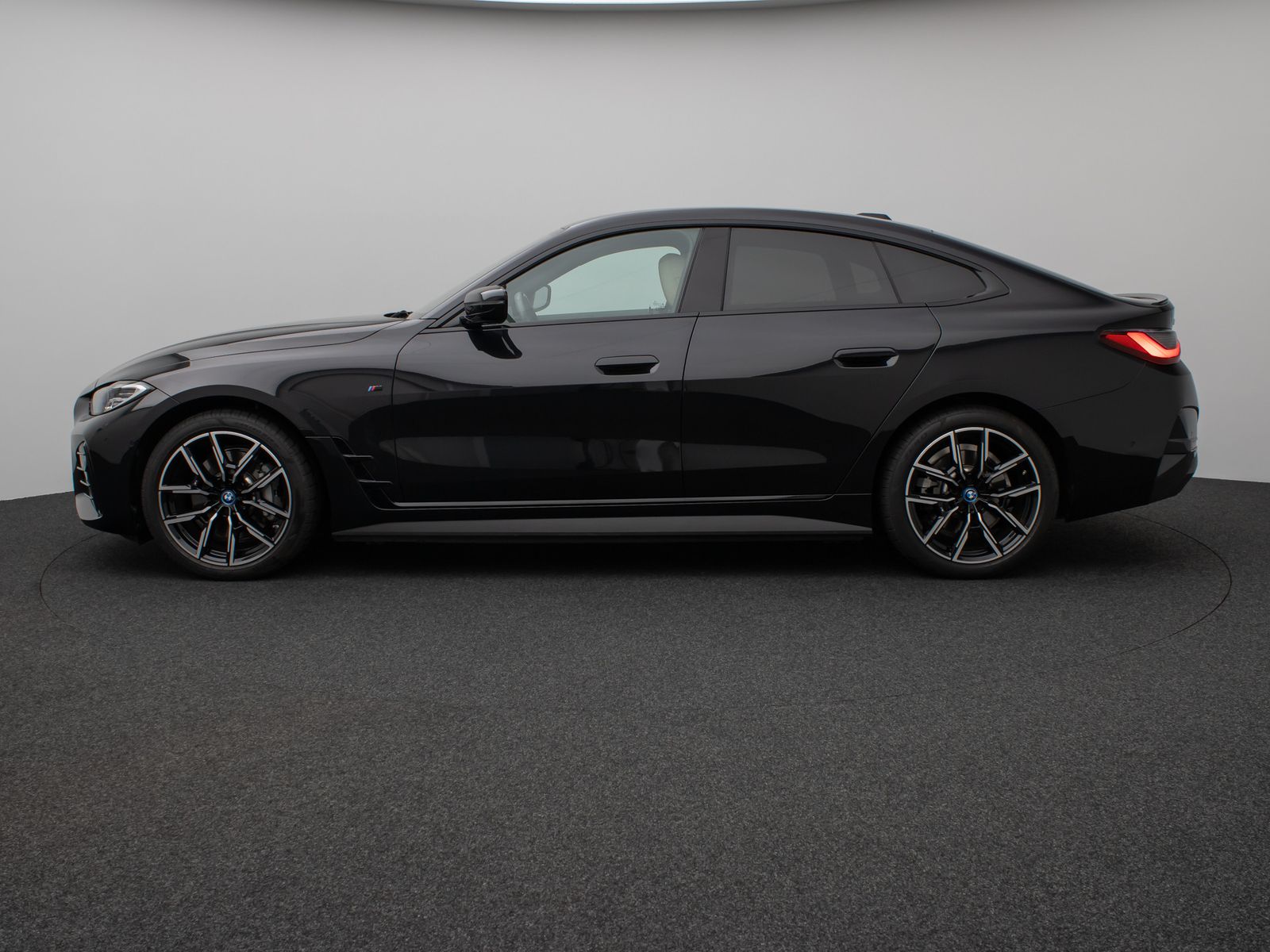 Fahrzeugabbildung BMW i4 eD40 Gran Coupè M Sport Kamera DAB H/K 19Zoll