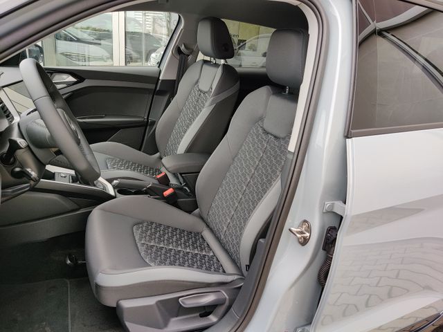A1 allstreet 30 TFSI S tronic LED/Infotainment