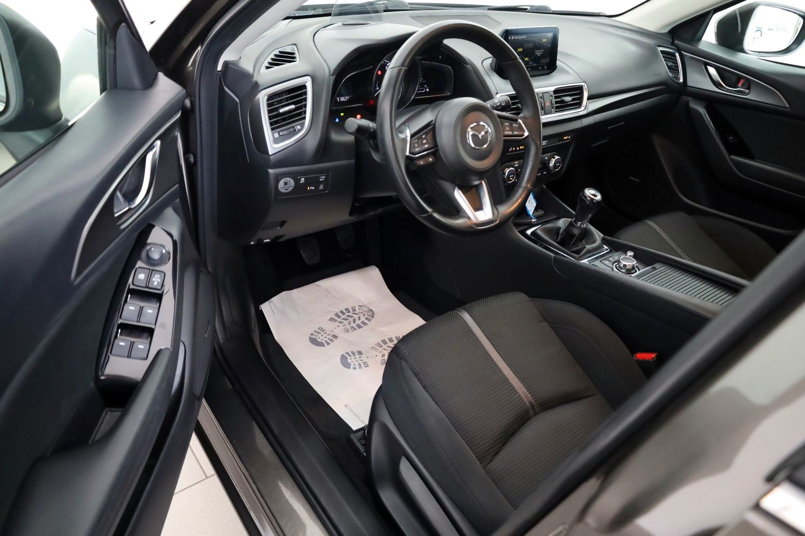 Fahrzeugabbildung Mazda 3 Sports-Line Navi,LED,Kamera,SH,BOSE,HUD,SR+WR