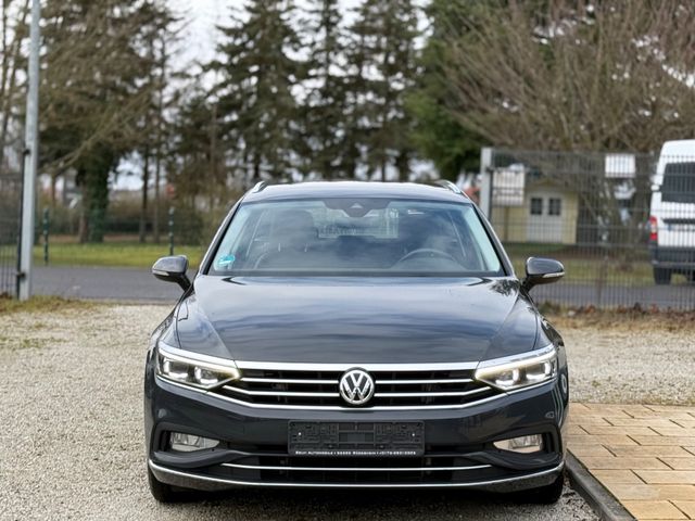 Volkswagen Passat Variant Elegance MATRIX Travel Assist RFK