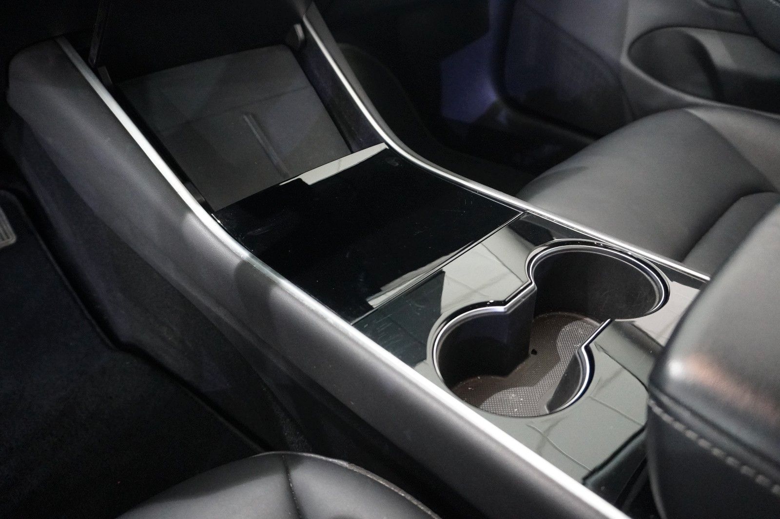 Fahrzeugabbildung Tesla Model 3 LONGRANGE DUAL-MOTOR NAVI/KAMERA/PANO/SH