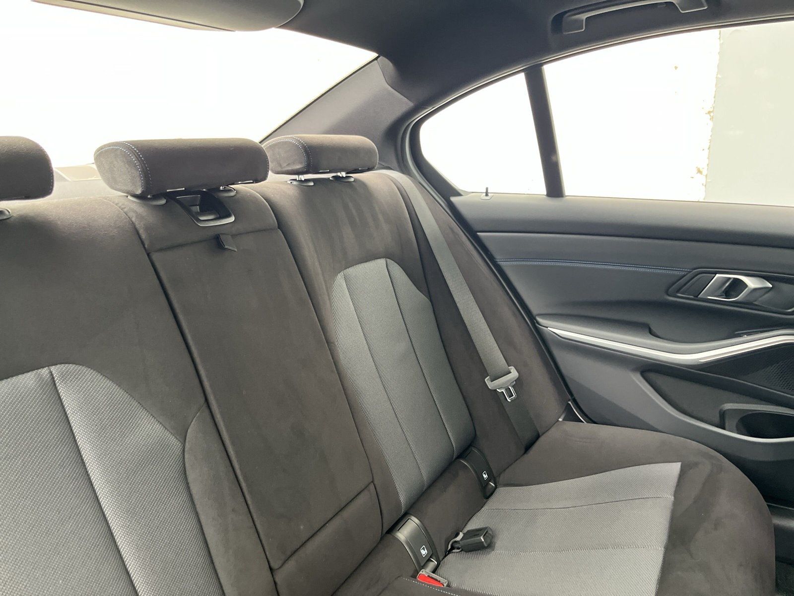 BMW 320 - Bild 10