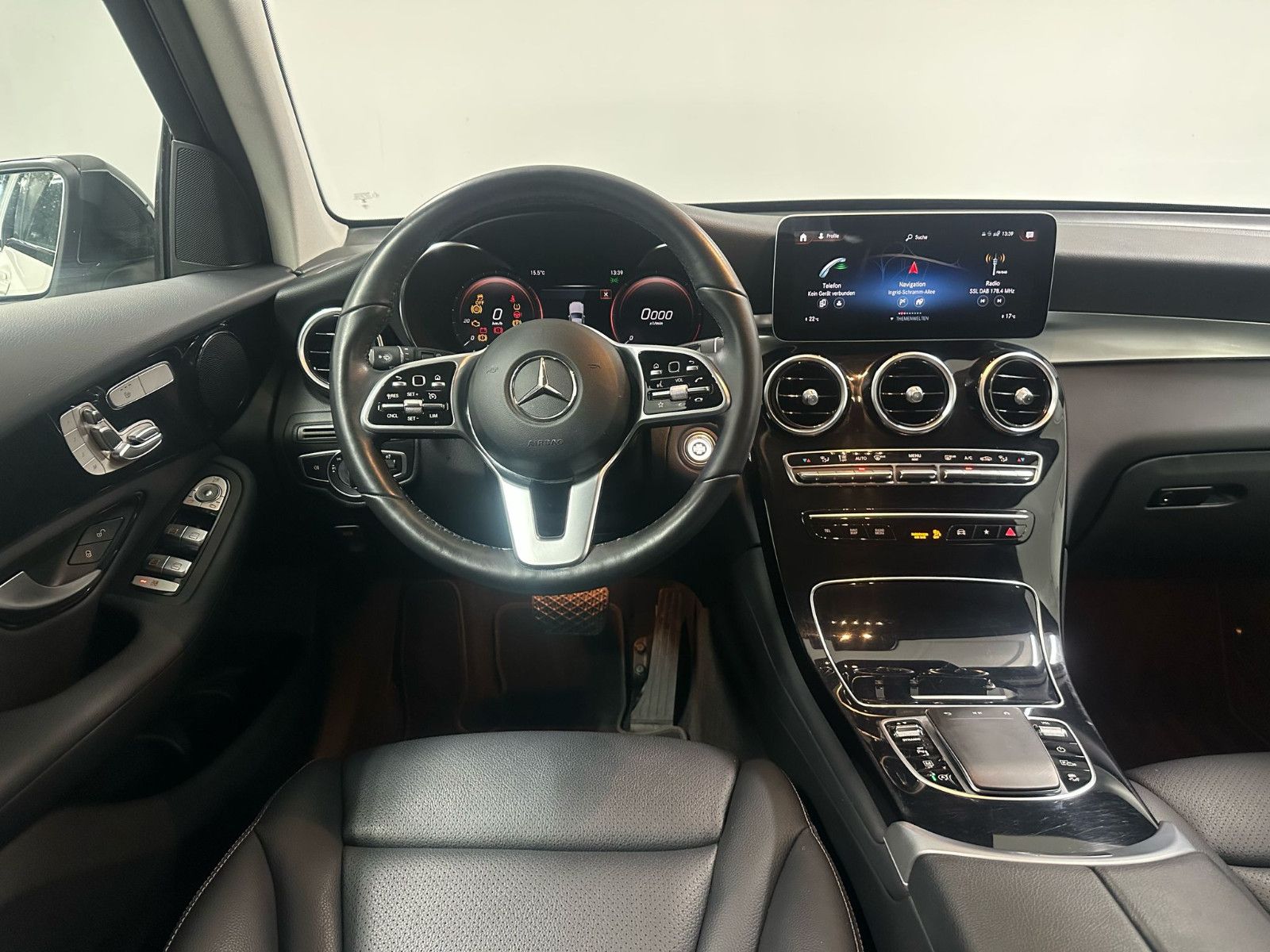 Fahrzeugabbildung Mercedes-Benz GLC 300 d 4MATIC Autom.*NIGHT*360*SPUR*IHC*LED