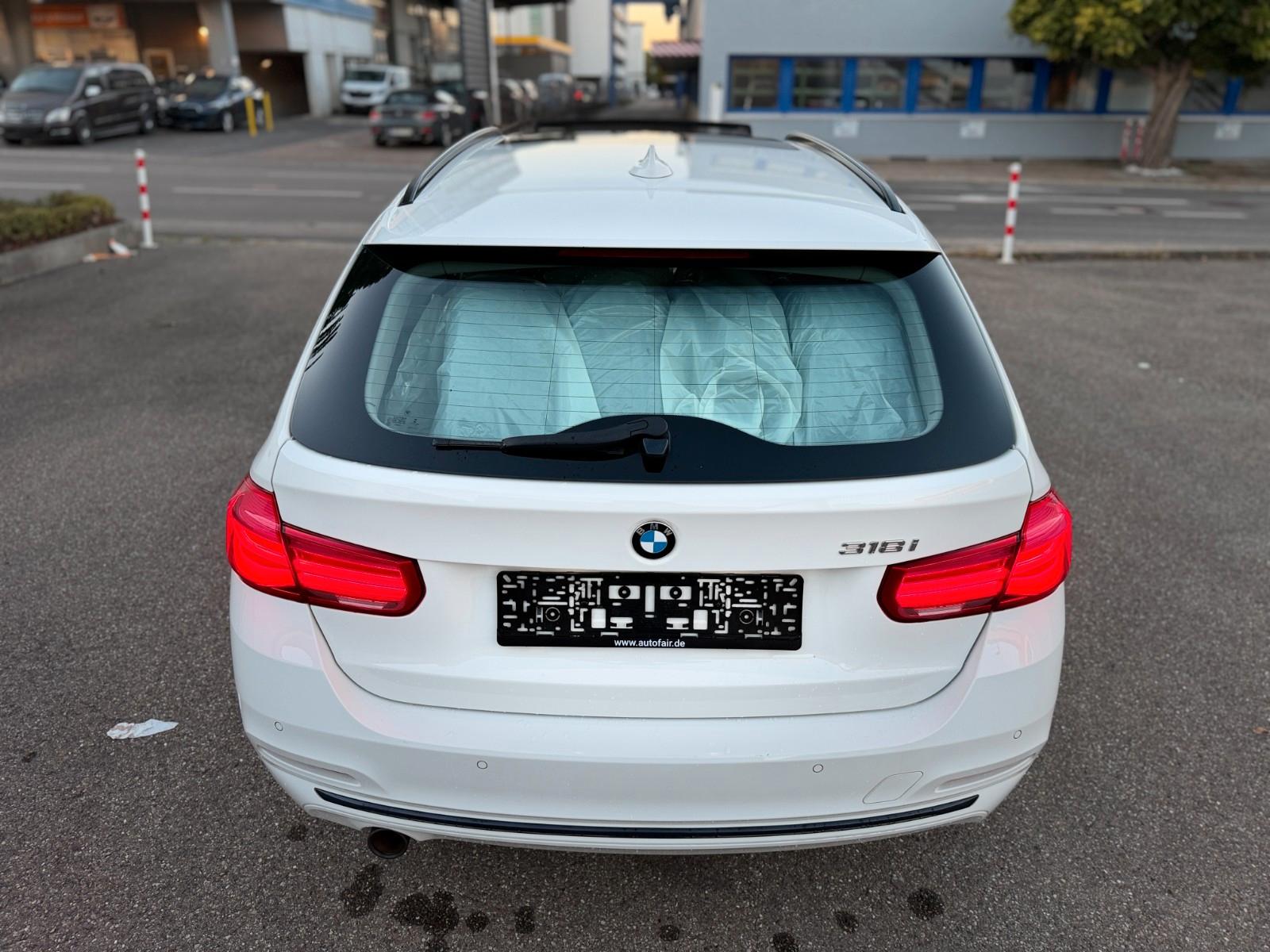 BMW 318 i Sport Line