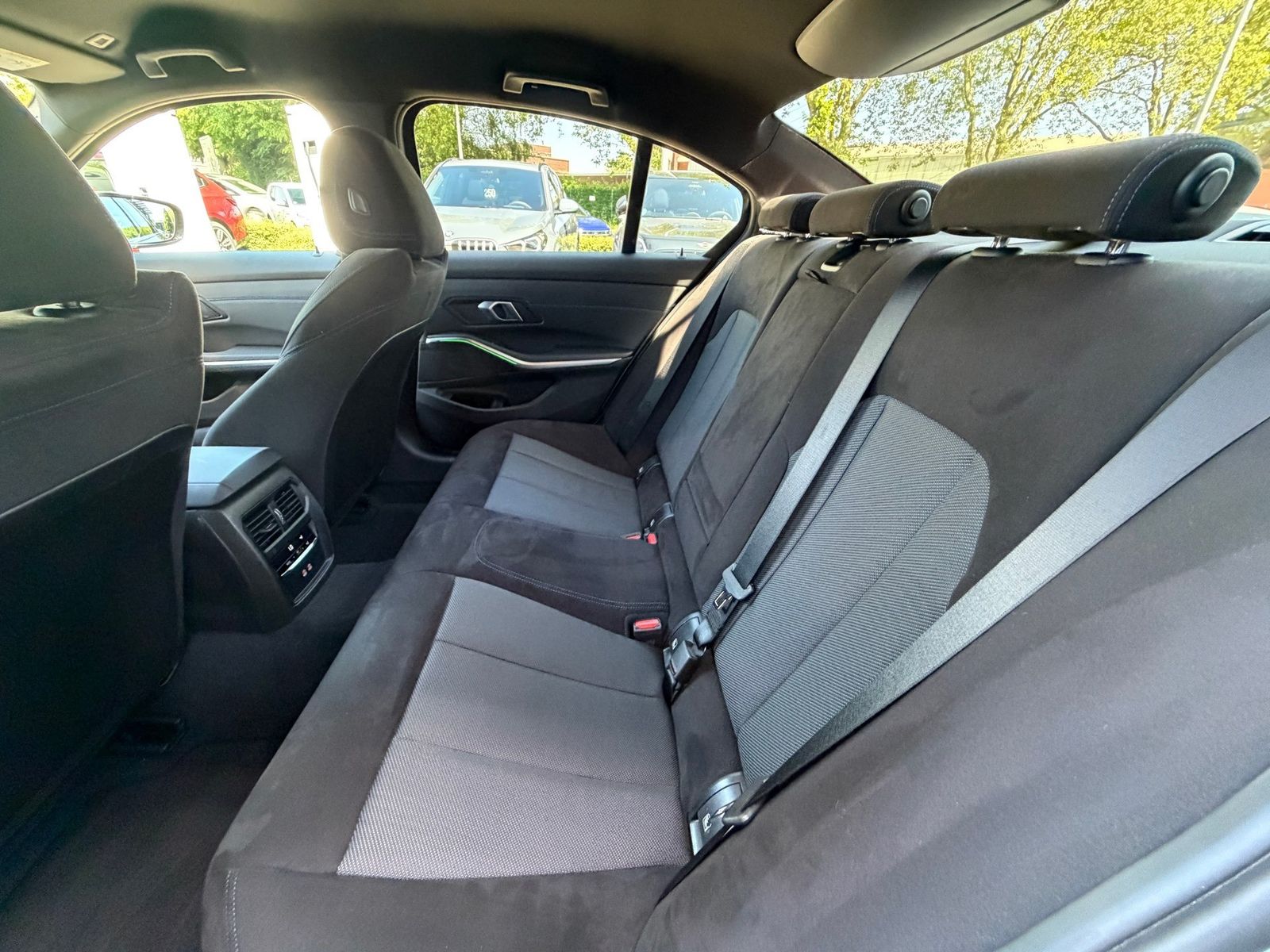 BMW 320 - Bild 15