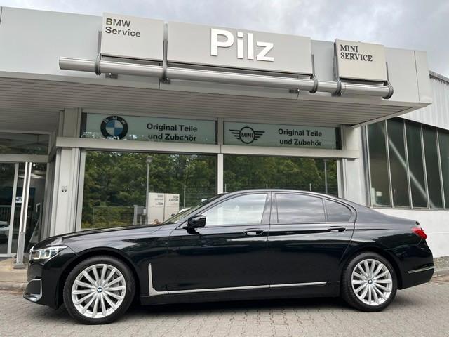 BMW 750 i xDrive / Standh./Laser/TV/Glasdach/AHK