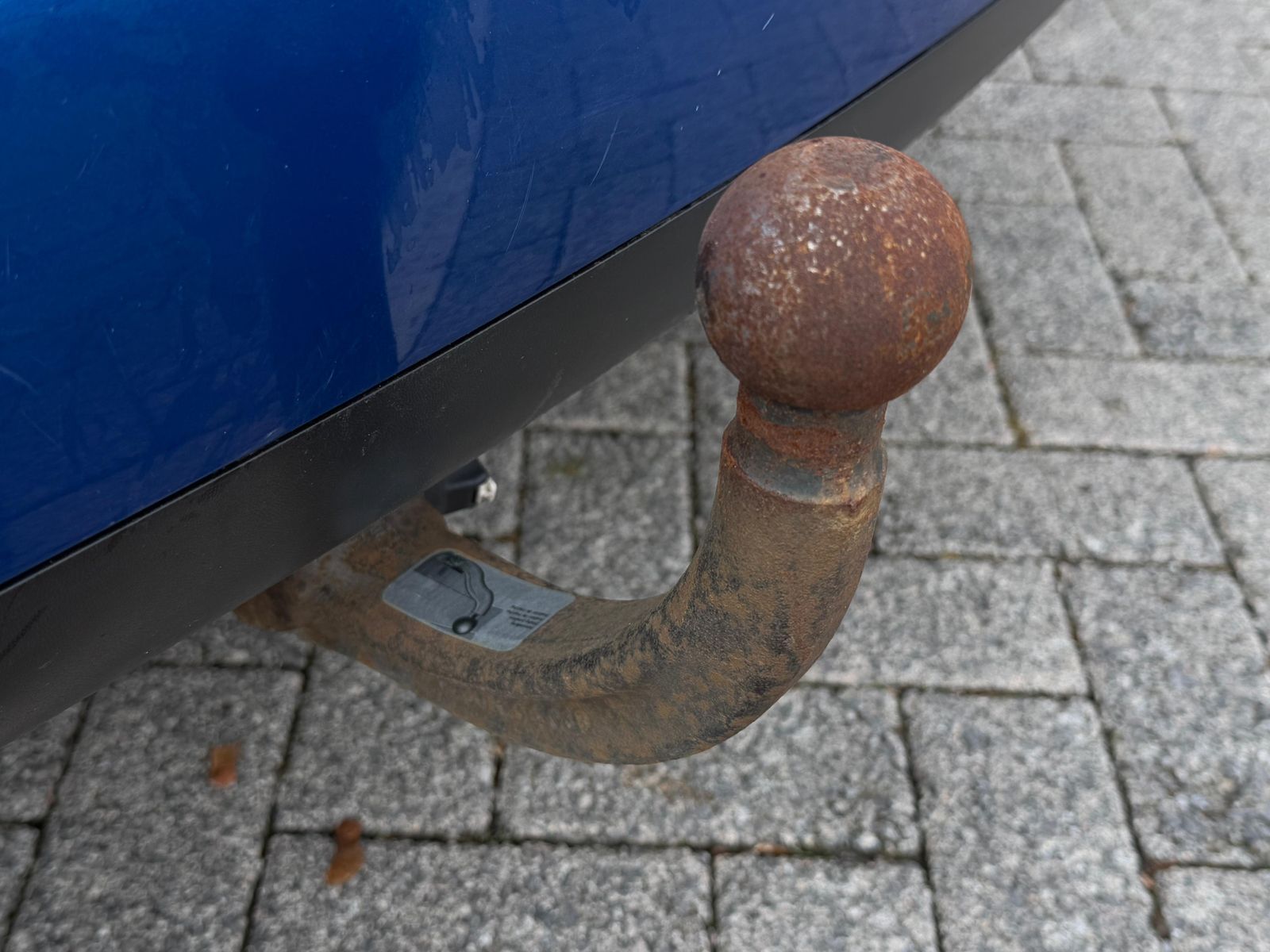 Fahrzeugabbildung Volkswagen Touran 2.0 FSI Goal NAVI+AHK+PDC+TEMP+ALLWETTER+