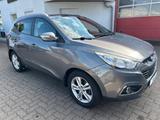 Hyundai ix35 Premium AWD/AUT/PANO/AHK/LEDER/NAVI/SHZ - Hyundai ix35: Allradantrieb, Automatik
