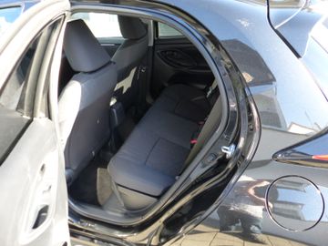 Toyota Yaris - 11