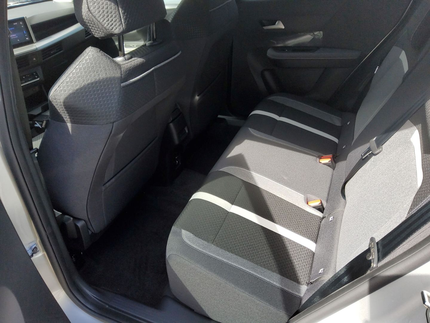 Fahrzeugabbildung Opel Frontera GS Hybrid Tech-P, Allwetter, Sitzh.,PDC