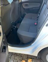 Toyota Yaris 1.0  / Unfallfrei / Nichtraucher  - Toyota Yaris: 1.0