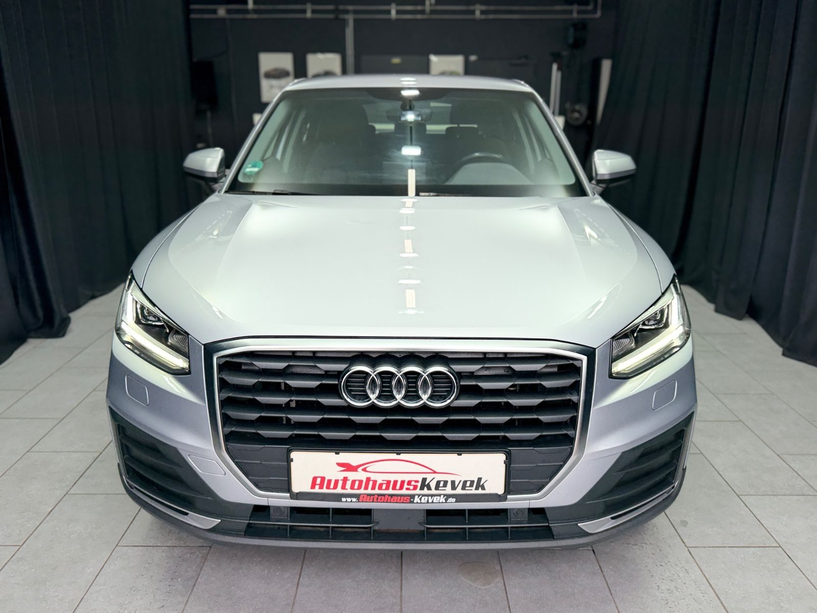 Fahrzeugabbildung Audi Q2 basis ultra|S-TRONIC|NAVI|PDC|LED LICHT|