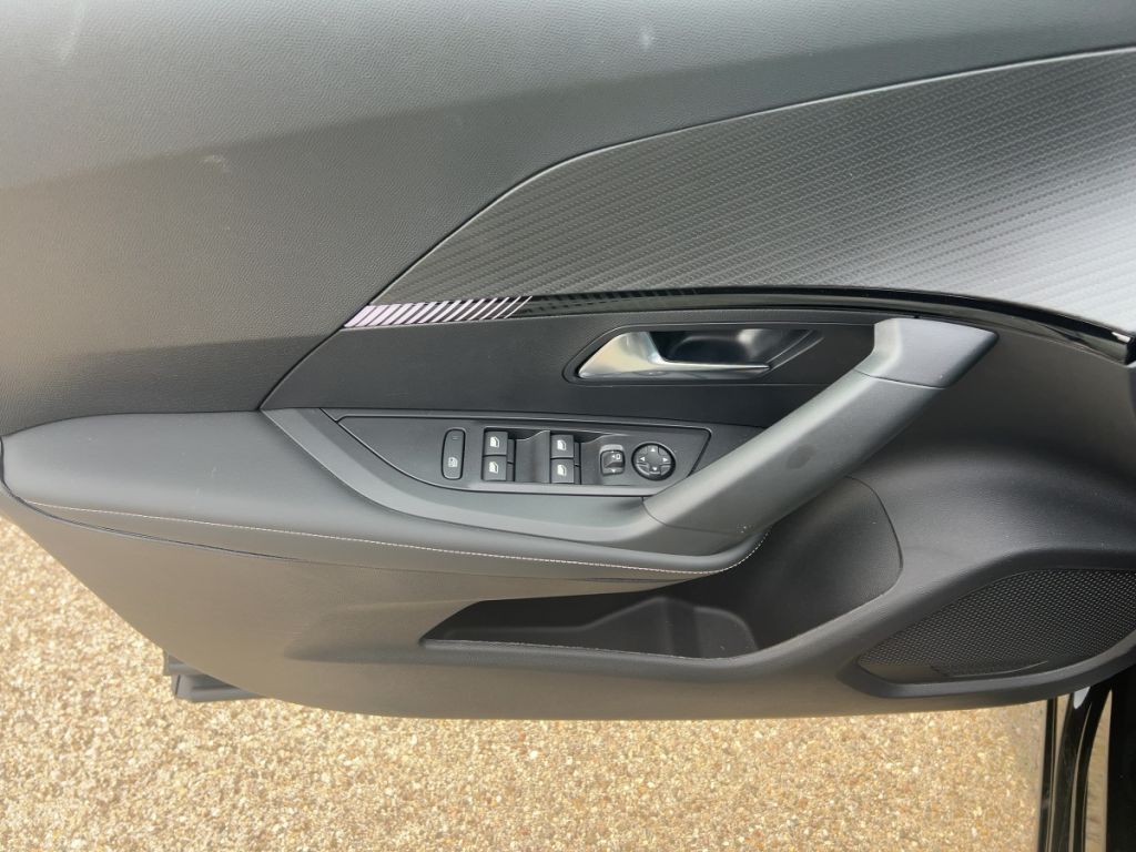Peugeot 2008 - Bild 16