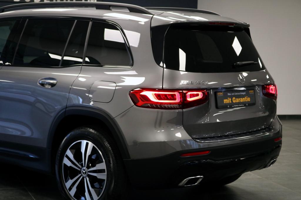 Mercedes-Benz GLB 180