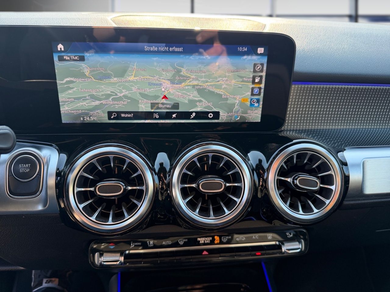 Fahrzeugabbildung Mercedes-Benz EQB 300 4M PROGRESSIVE+BONUS+PANO+NIGHT+LED+4WD